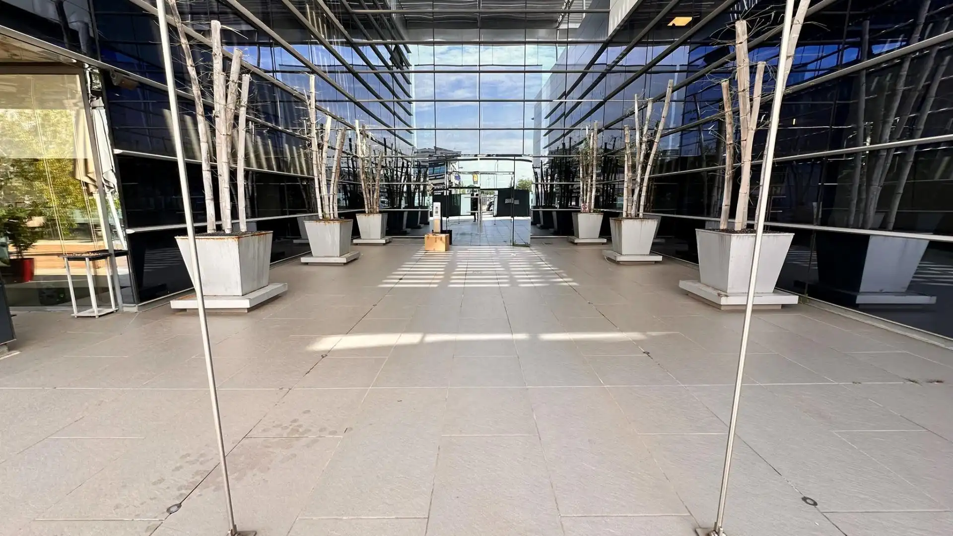 Oficina de alquiler en Avenida Avenida de Quitapesares, Centro