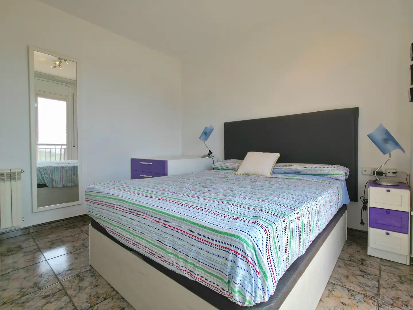 Habitación de Casa o chalet en venta en Sant Vicenç Dels Horts con Aire acondicionado, Calefacción y Jardín privado