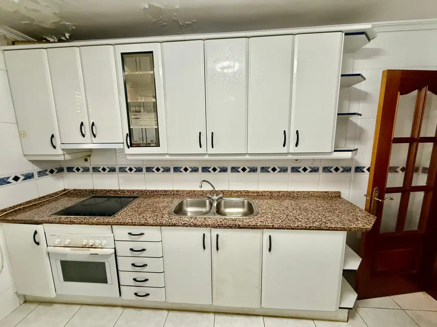 Cocina de Ático en venta en La Bañeza  con Calefacción, Parquet y Terraza