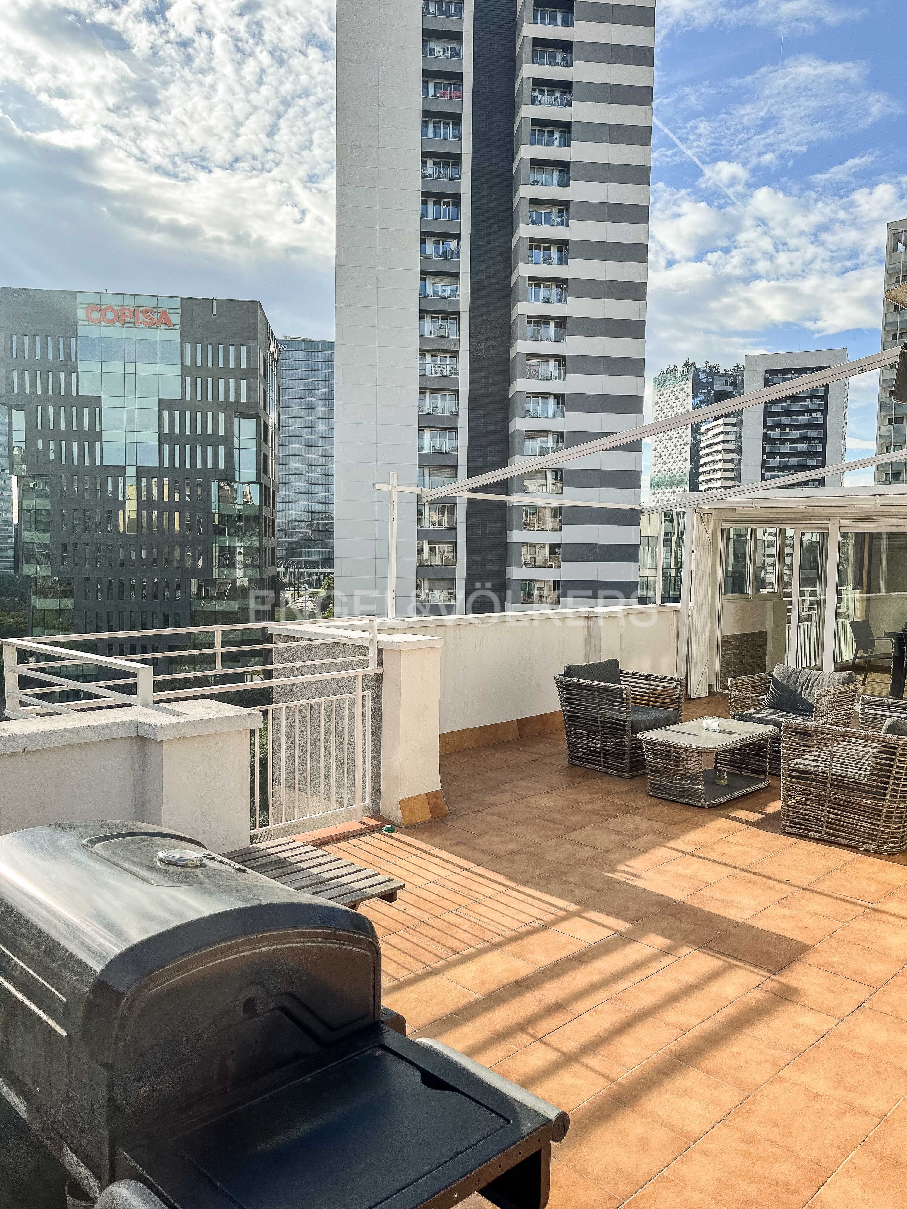 Terrace of Attic to rent in L'Hospitalet de Llobregat  with Air Conditioner, Heating and Parquet flooring