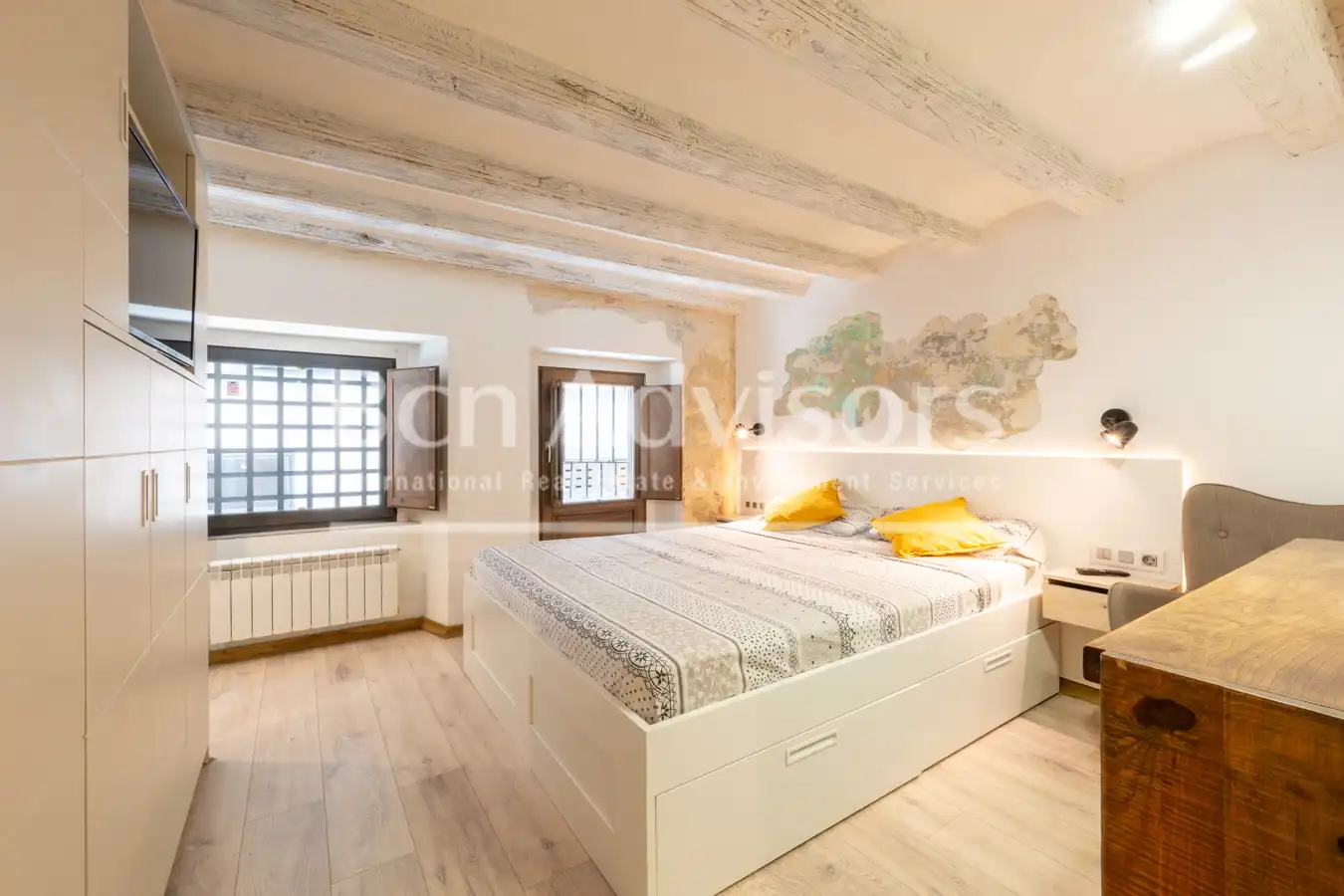 Bedroom of Duplexes for sale in Barcelona  with Air Conditioner, Heating and Parquet flooring