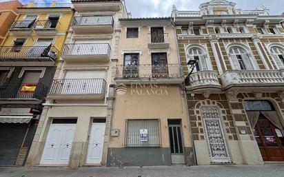 Vista exterior de Casa o xalet en venda en Navajas amb Terrassa, Traster i Balcó