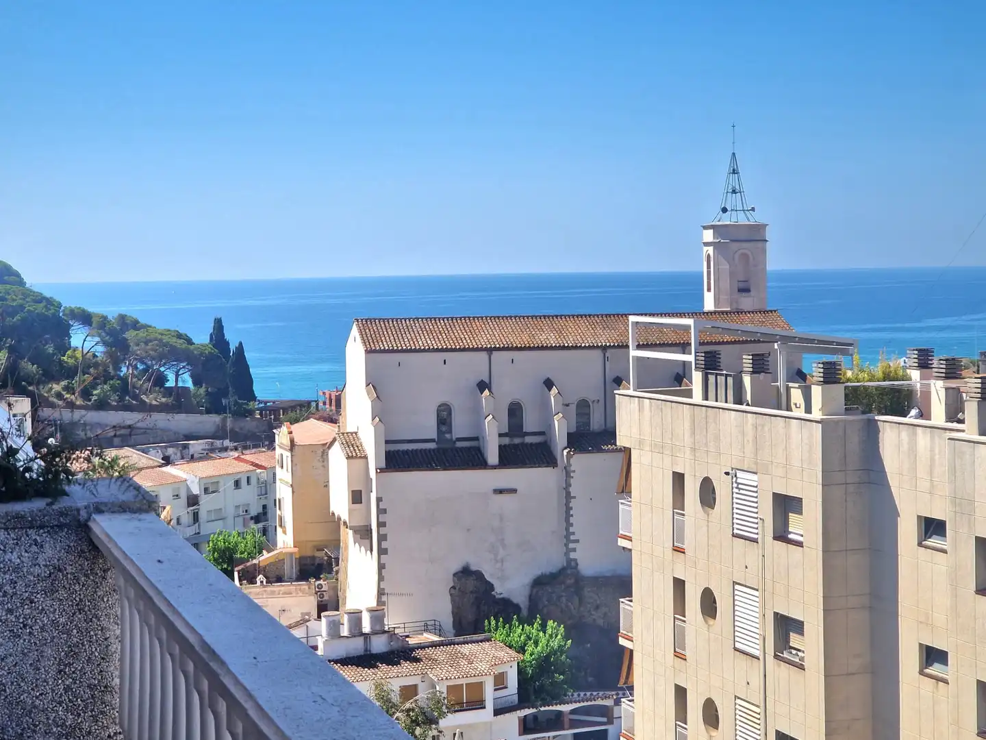 Vista exterior de Casa adosada en venta en Caldes d'Estrac con Calefacción, Jardín privado y Parquet