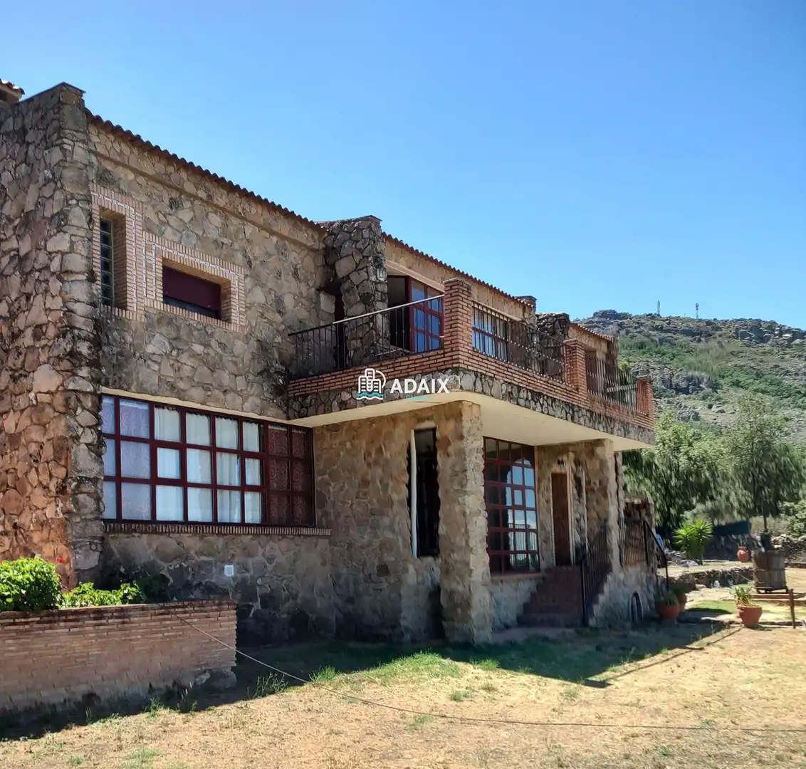 Vista exterior de Casa o chalet en venta en Montánchez con Terraza, Trastero y Piscina