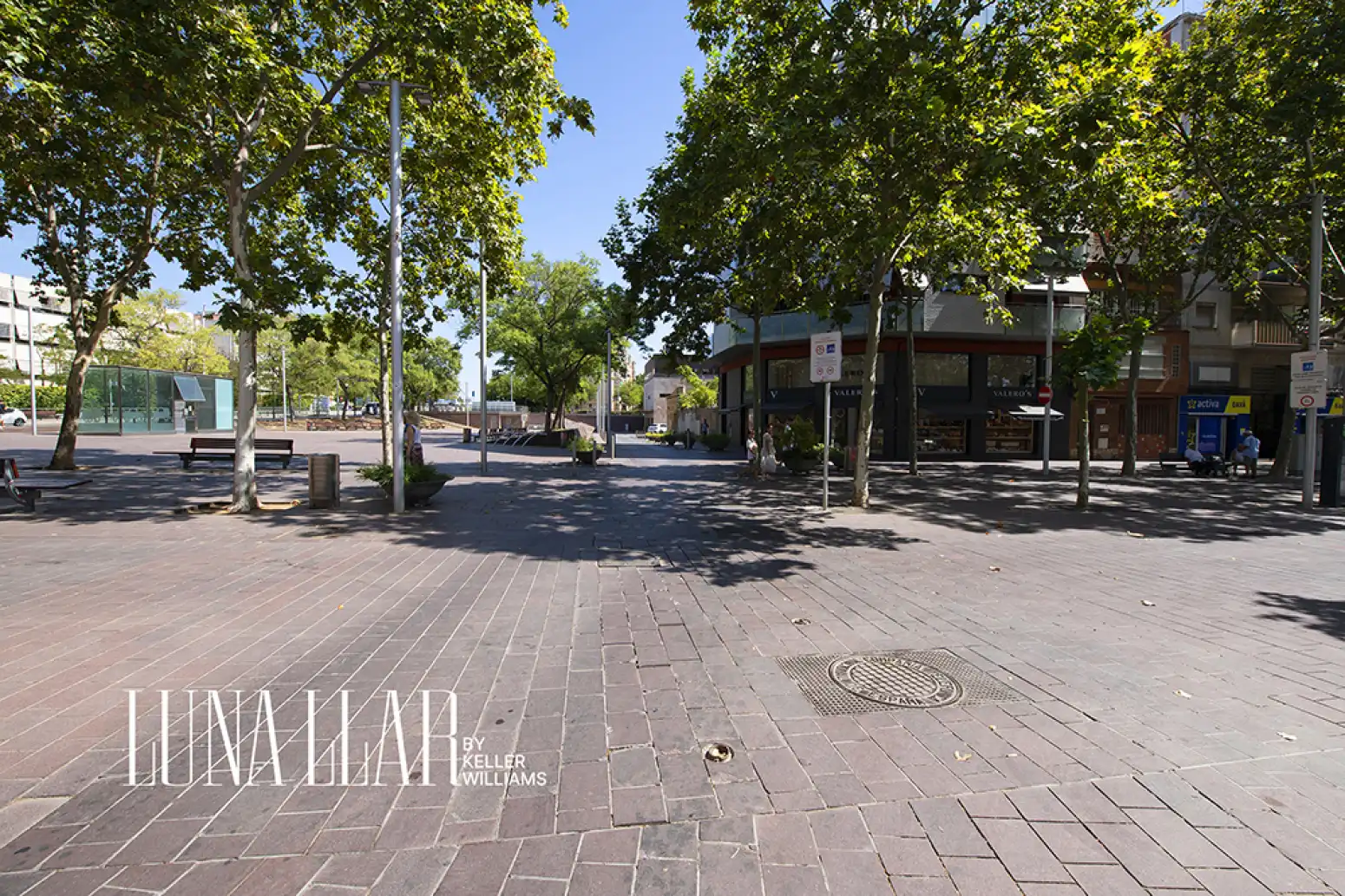House for sale in Carrer Mare de Deu de Bruguers 4, imagen 2