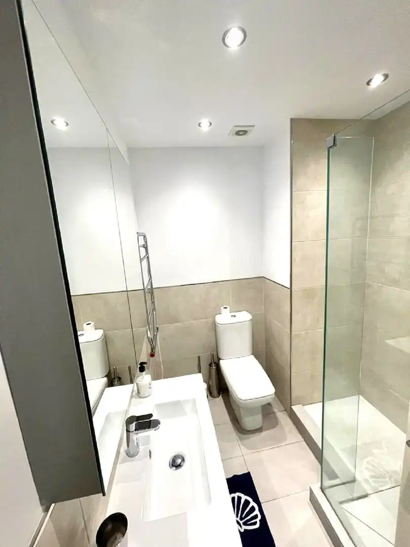 Baño de Apartamento en venta en Marbella con Aire acondicionado, Terraza y Trastero