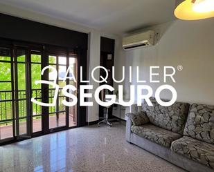 Exterior view of Flat to rent in  Sevilla Capital  with Air Conditioner and Terrace