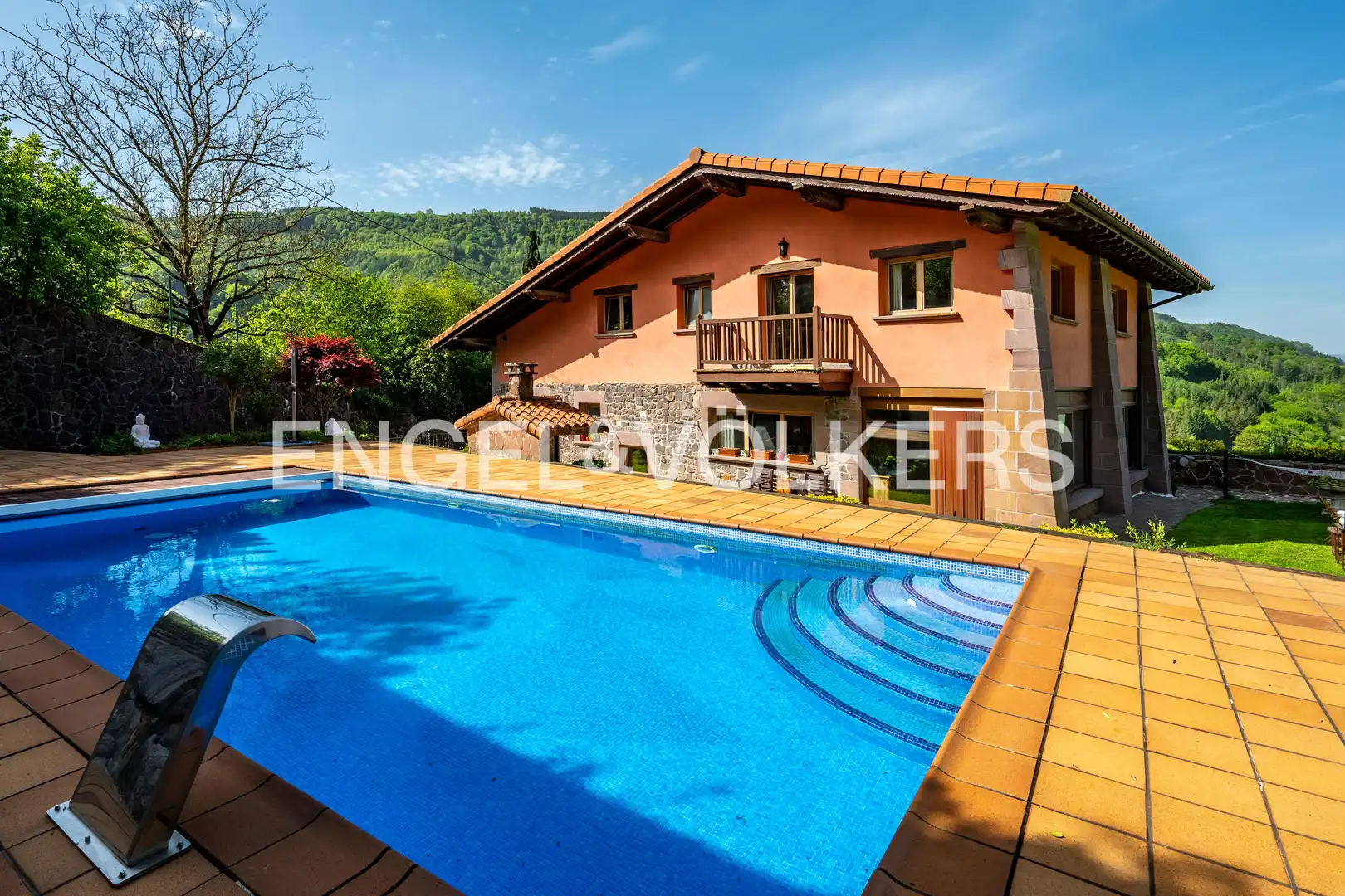 Piscina de Casa o chalet en venta en Elduain con Calefacción, Jardín privado y Terraza