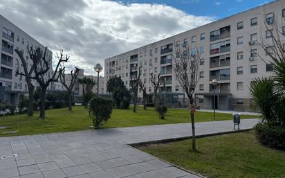 Vista exterior de Pis en venda en  Sevilla Capital amb Aire condicionat i Balcó