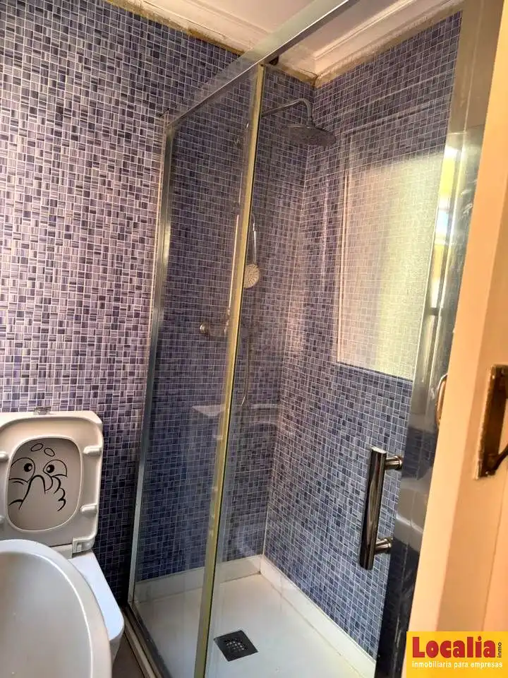 Badezimmer von Wohnung zum Verkauf in Santander