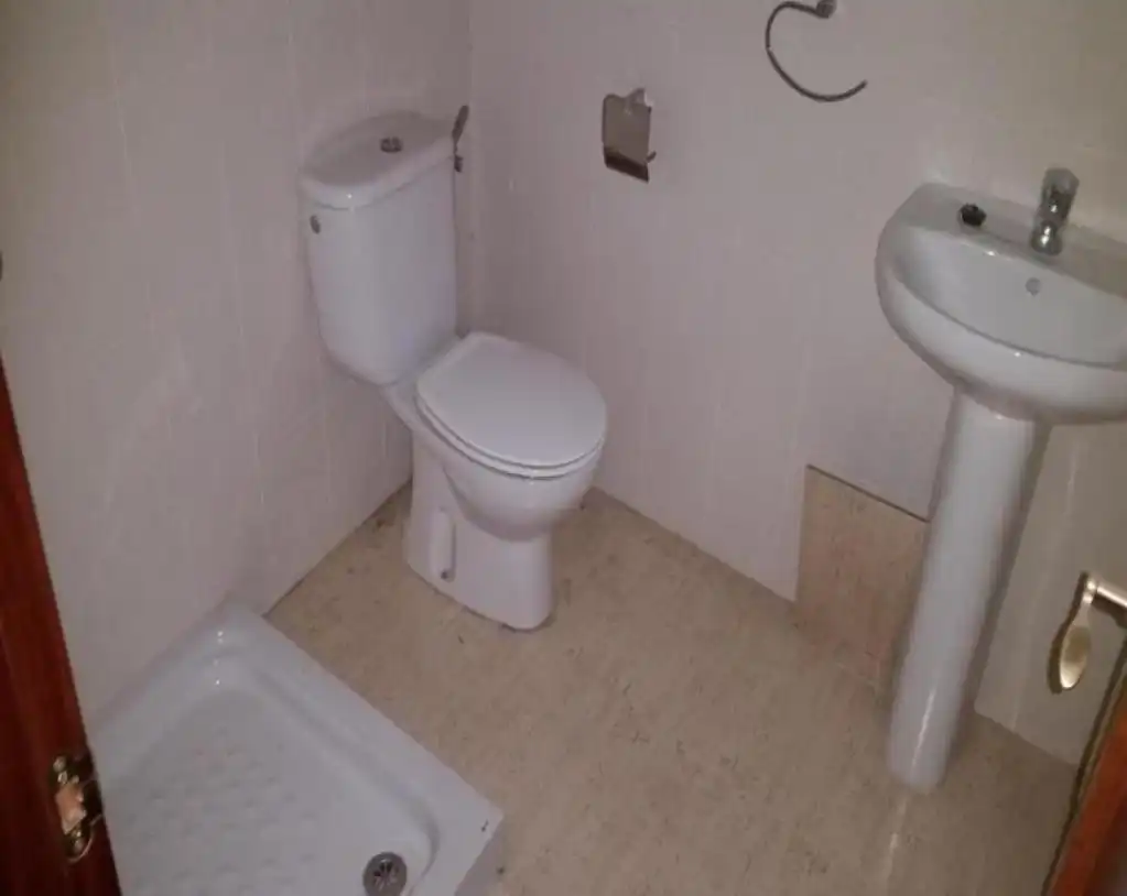 Badezimmer von Lagerraum zum Verkauf in Viator