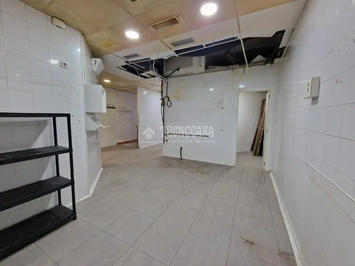 Local comercial en venda a Centro, imagen 3