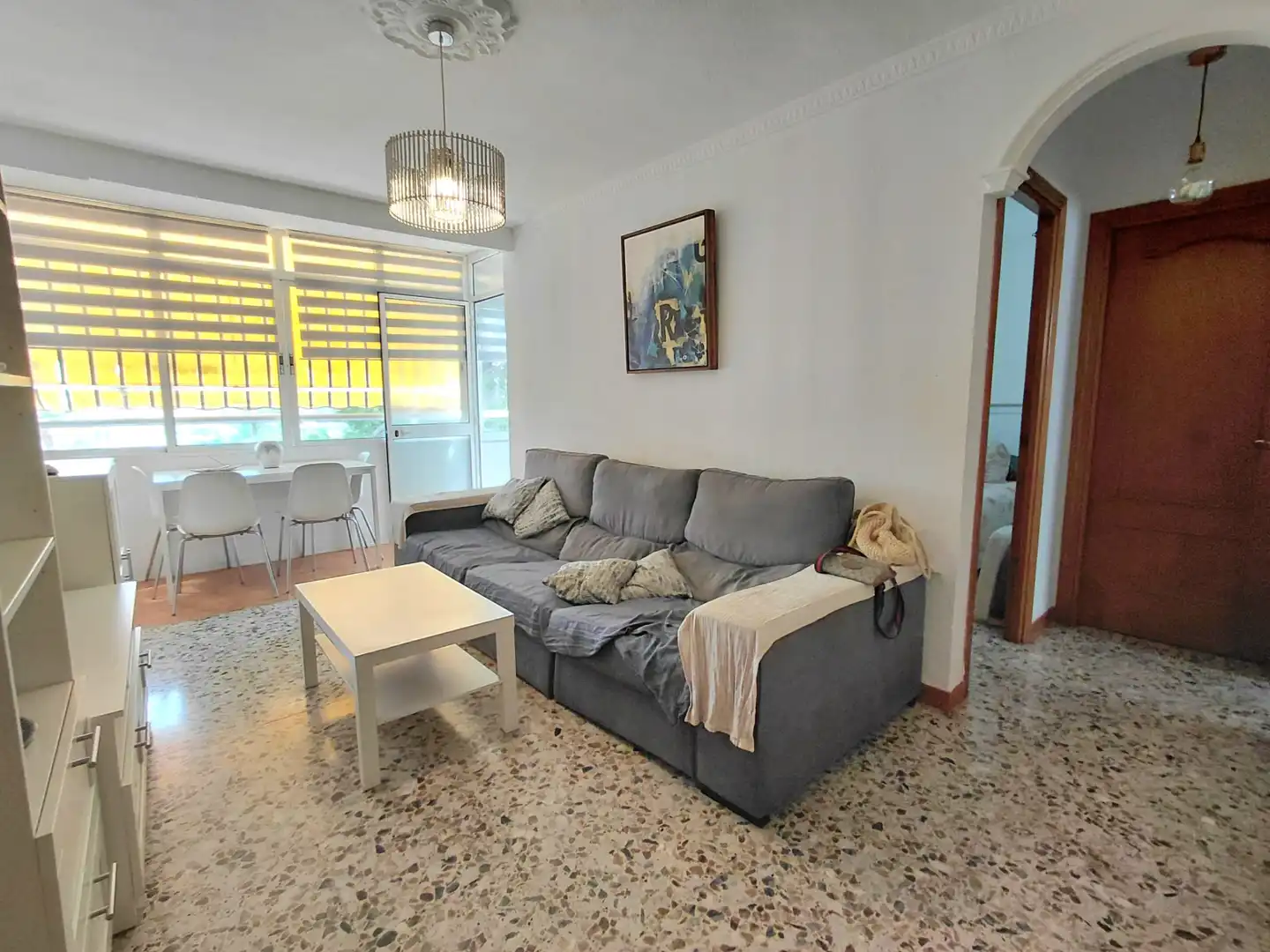 Sala de estar de Piso en venta en Benalmádena con Aire acondicionado, Amueblado y Piscina comunitaria