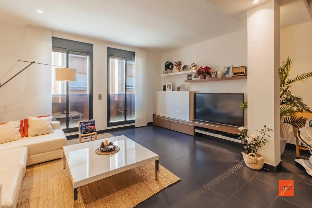 Sala de estar de Casa adosada en venta en Tortosa con Calefacción y Terraza