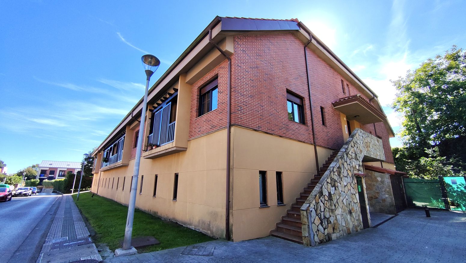 Vista exterior de Piso en venta en Piélagos con Calefacción, Terraza y Trastero