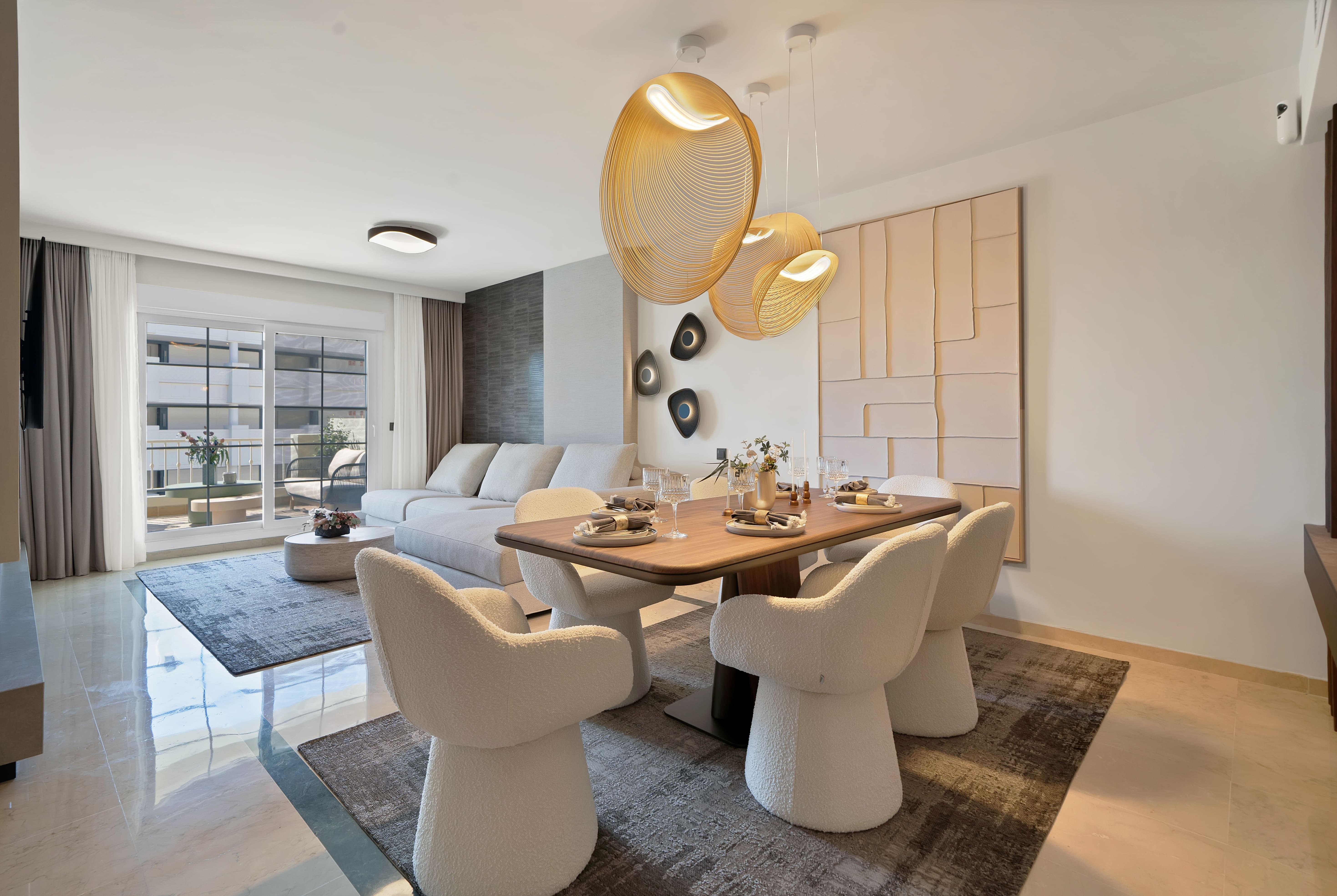 Menjador de Apartament en venda en Marbella amb Calefacció, Jardí privat i Terrassa