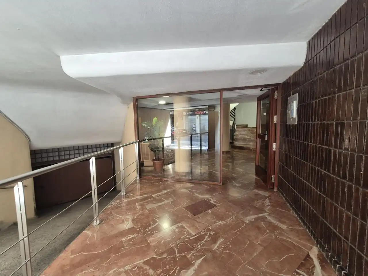 Local comercial en venda a Carrer Italia, imagen 2