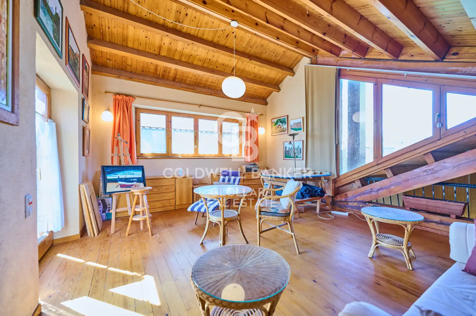Sala d'estar de Casa o xalet en venda en Isòvol amb Calefacció, Jardí privat i Parquet