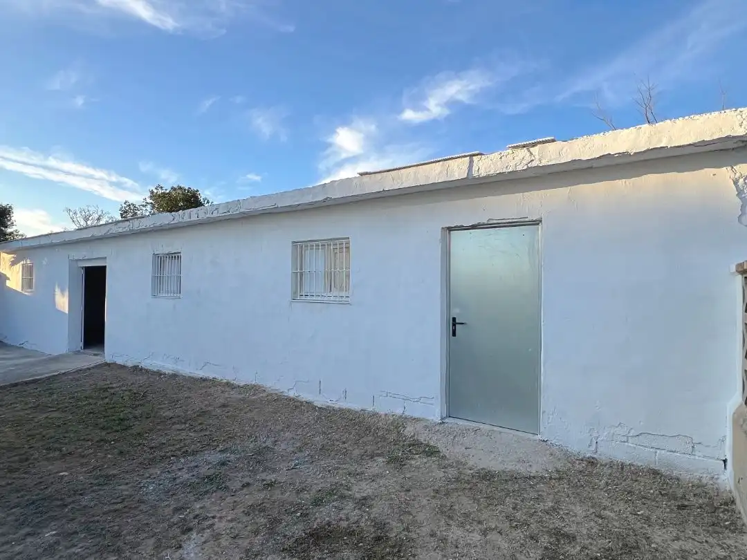 Vista exterior de Residencial en venta en La Pobla de Vallbona