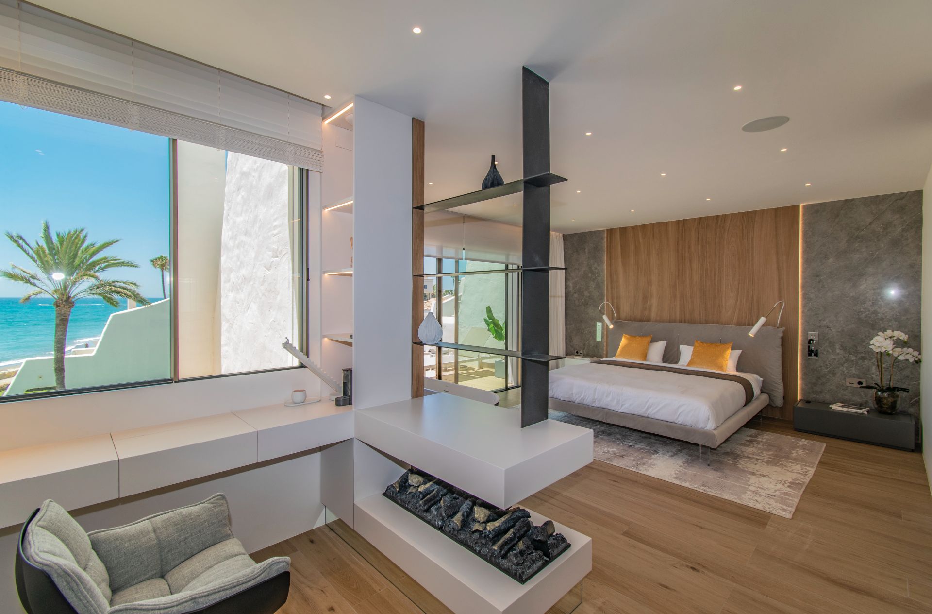 Bedroom of House or chalet for sale in Marbella  with Air Conditioner, Heating and Private garden