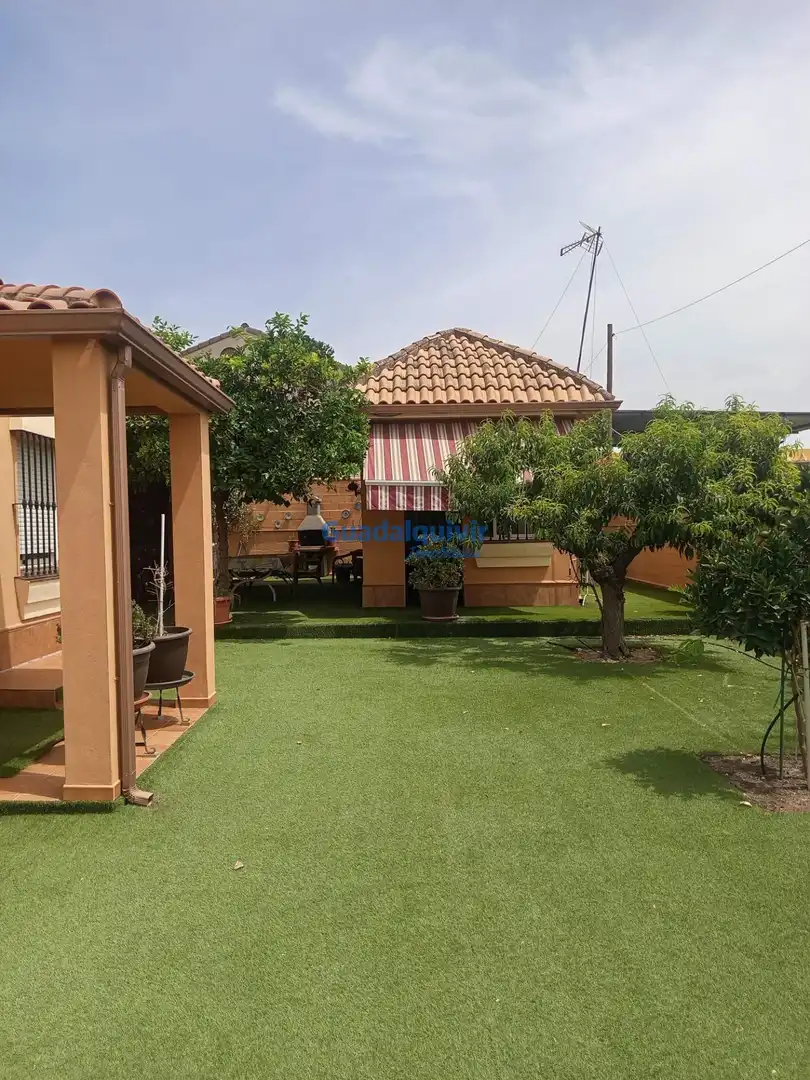 Villa con piscina in vendita a Entrenúcleos, imagen 63