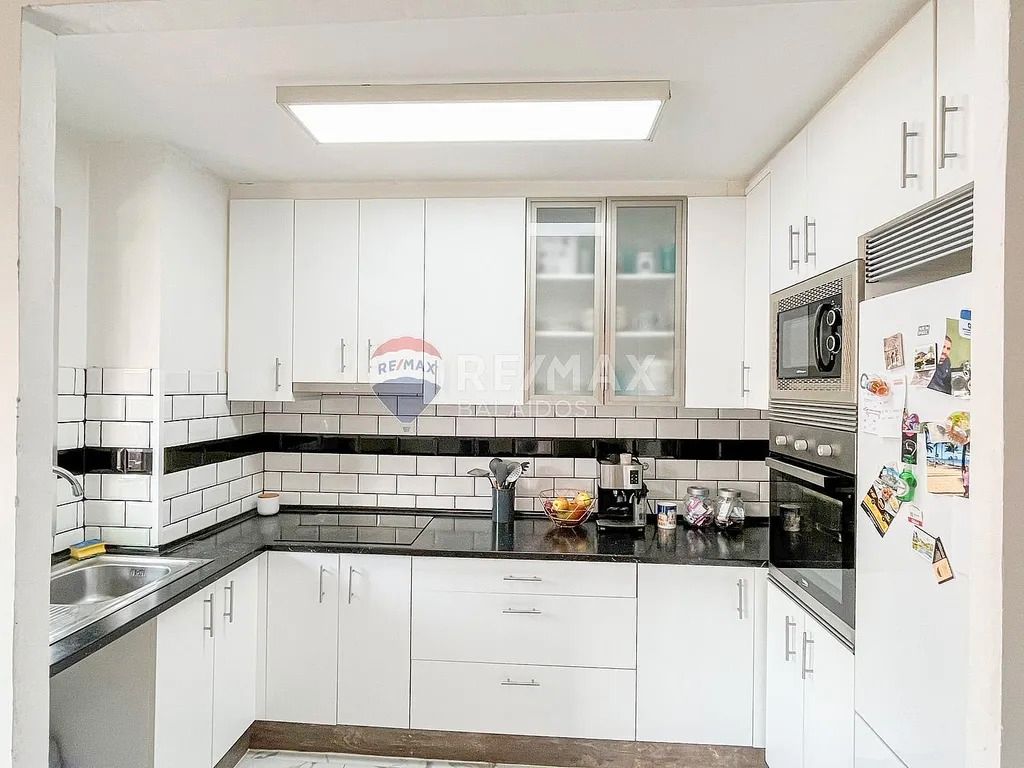 Cuina de Pis en venda en Vigo  amb Calefacció i Traster