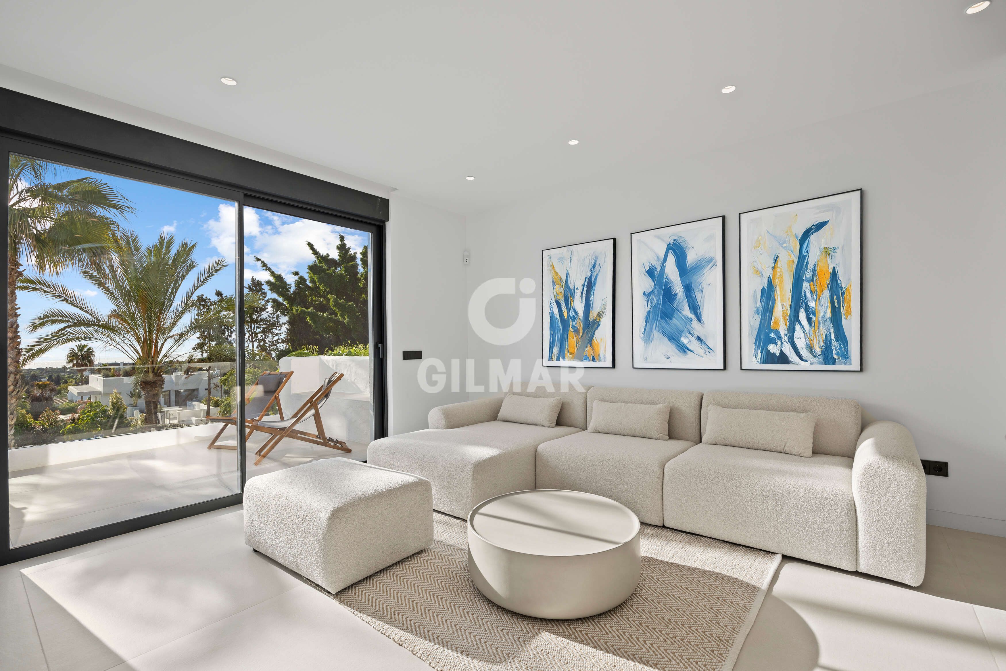 Living room of Duplex for sale in Estepona  with Heating