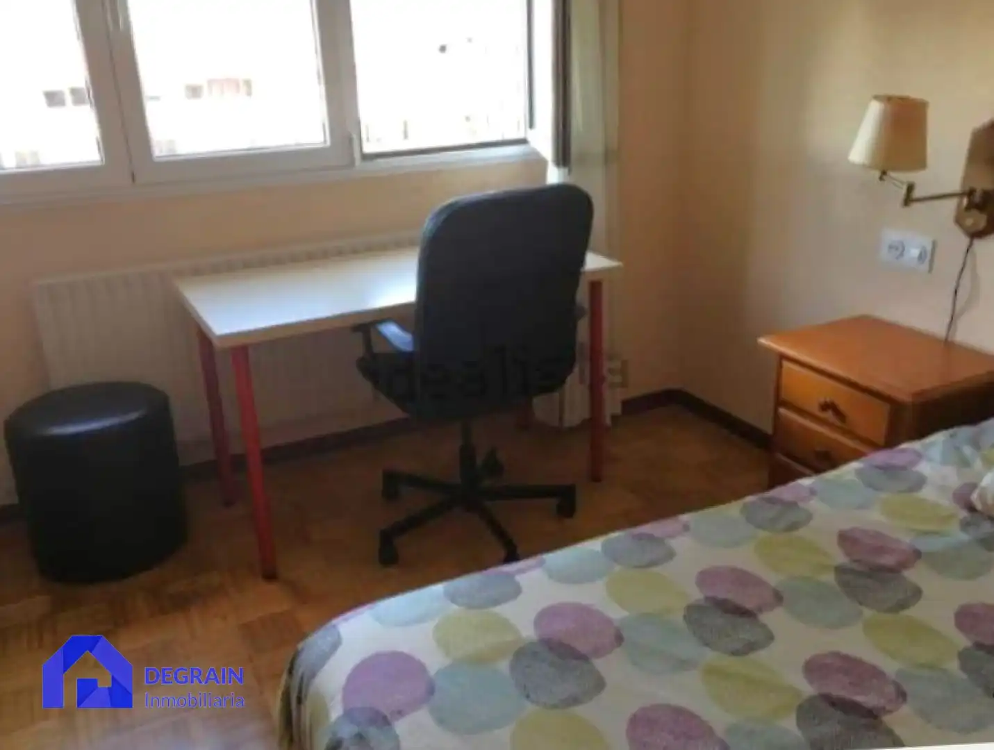 Schlafzimmer von Wohnung zur Miete in Oviedo  mit Möbliert