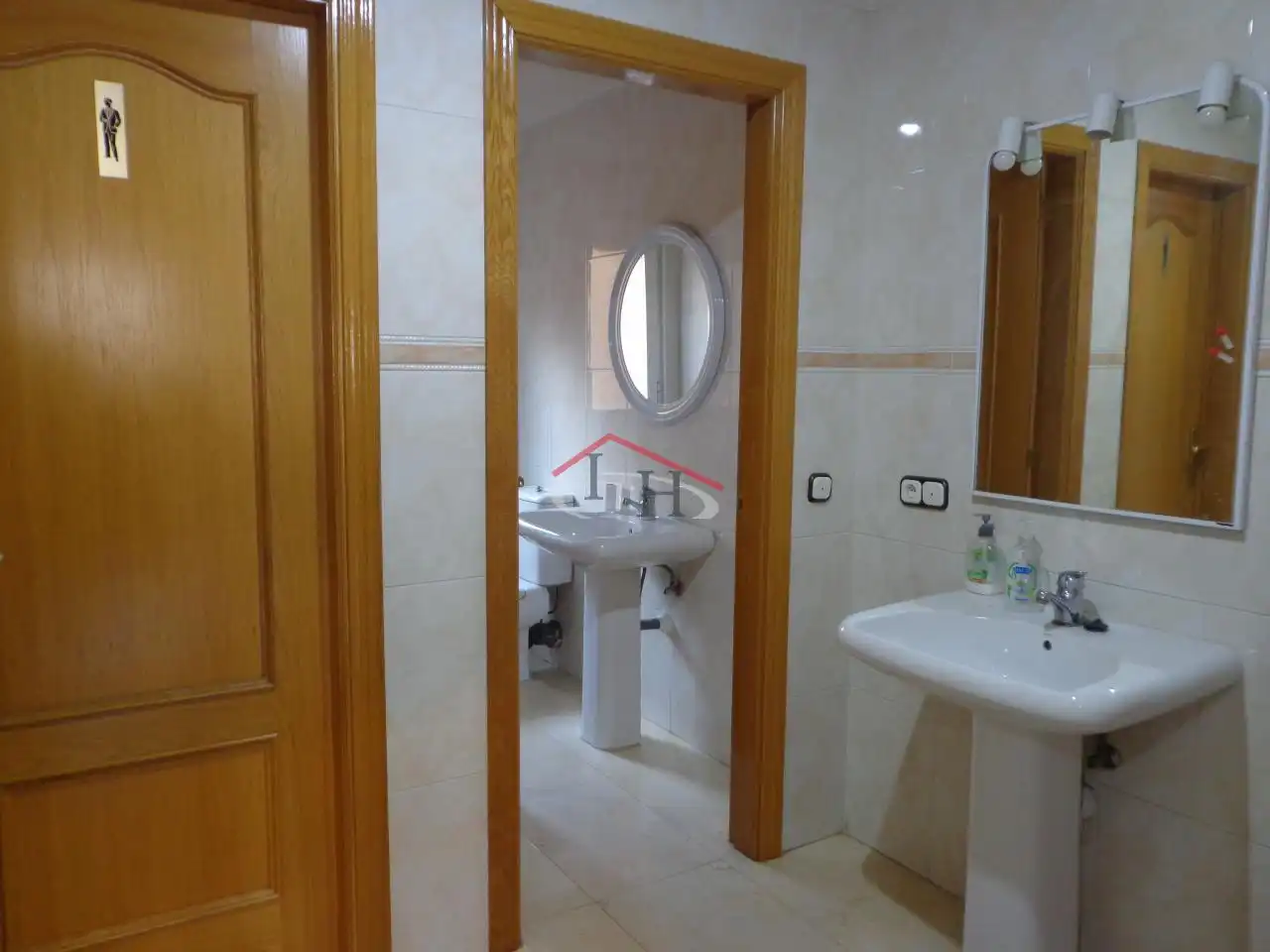 Bathroom of Office for sale in León Capital   with Heating