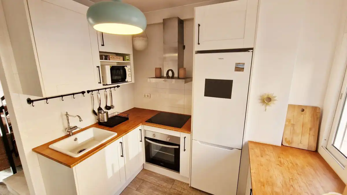 Küche von Wohnung zur Miete in Málaga mit Klimaanlage, Terrasse und Möbliert