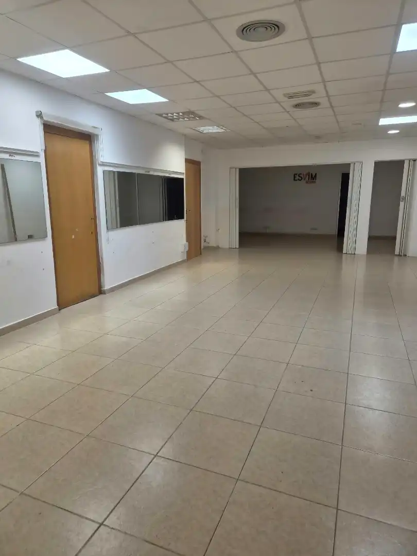 Local comercial en venda a Carrer del Doctor Ferran 10, imagen 5