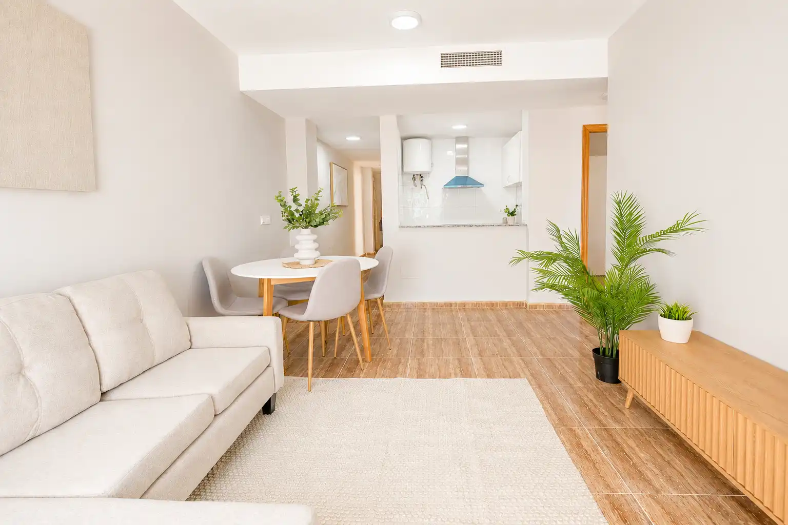 Sala de estar de Piso en venta en Garrucha con Aire acondicionado, Calefacción y Trastero