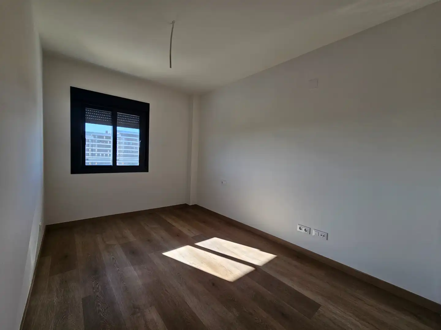 Bedroom of Flat for sale in Tomares  with Air Conditioner, Heating and Parquet flooring