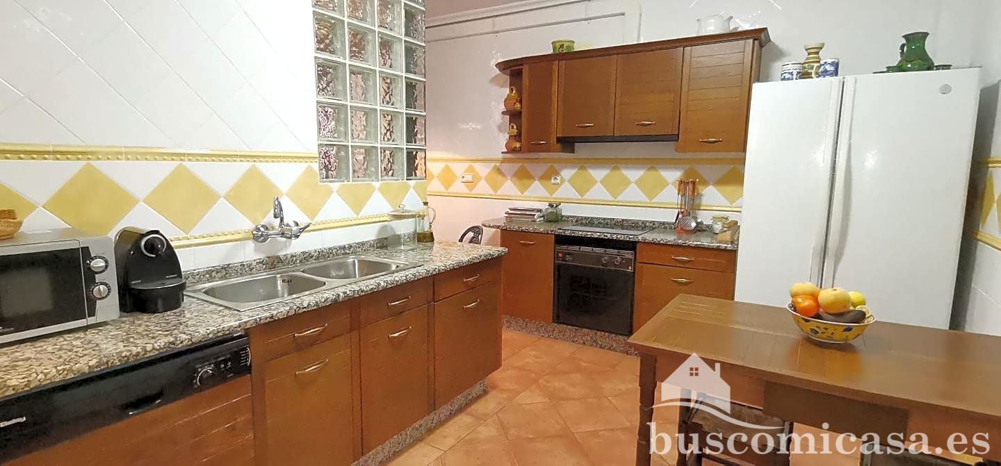 Cuina de Pis en venda en Linares amb Aire condicionat, Calefacció i Balcó