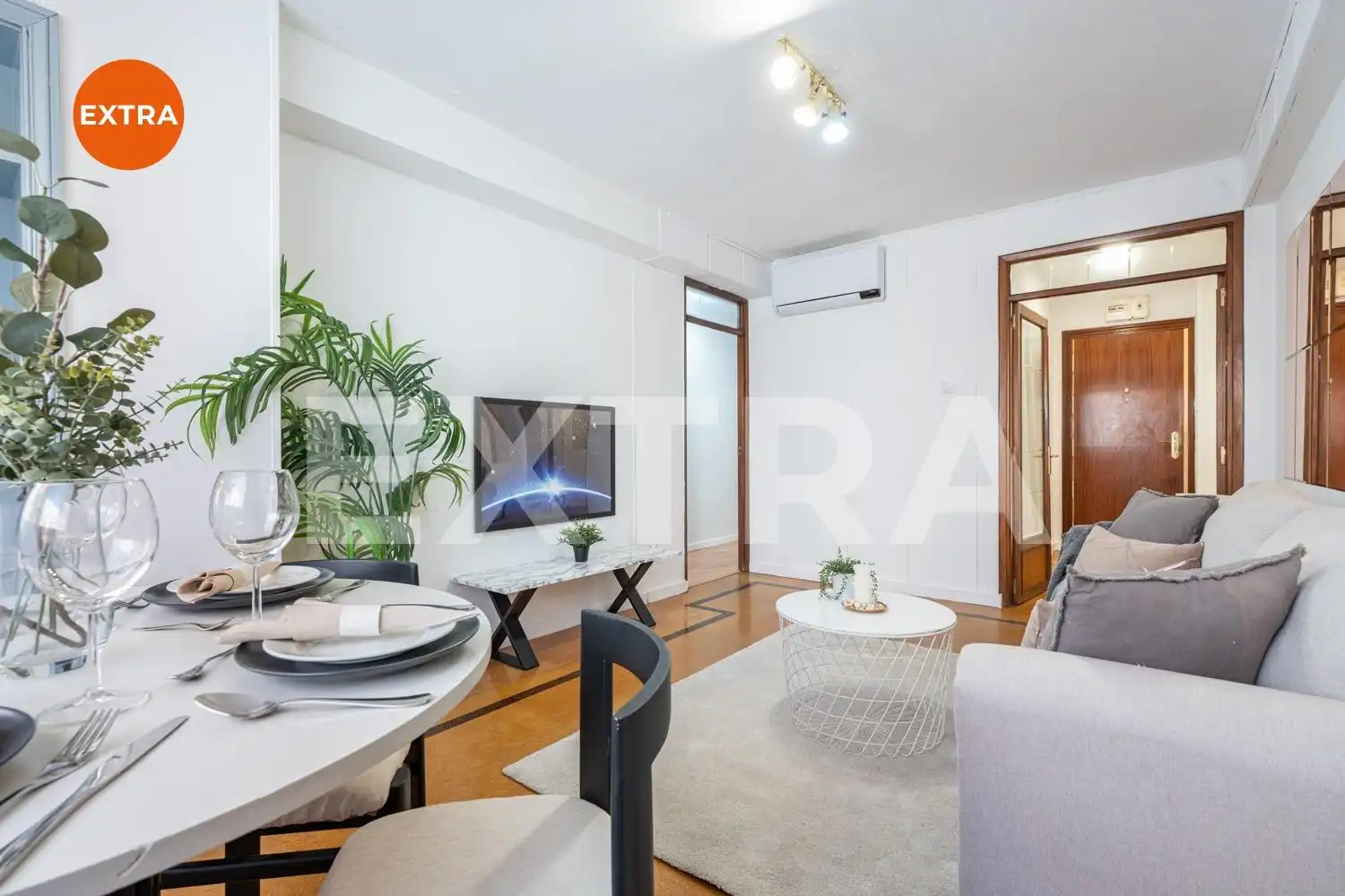 Sala de estar de Piso en venta en Madrid con Calefacción y Parquet