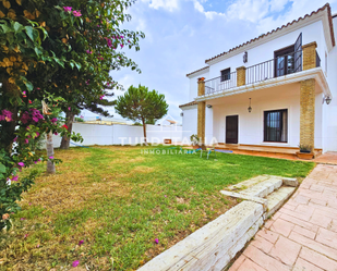 Jardí de Casa o xalet en venda en Sanlúcar de Barrameda amb Aire condicionat, Jardí privat i Terrassa