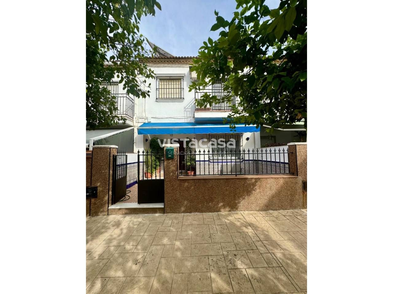 Exterior view of Single-family semi-detached for sale in El Viso del Alcor  with Air Conditioner, Heating and Terrace