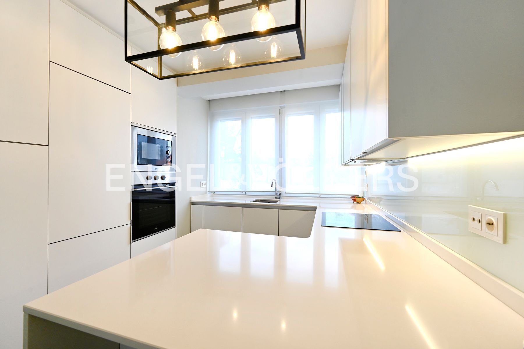 Kitchen of Flat for sale in Santander  with Heating and Furnished