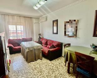 Sala d'estar de Pis en venda en Palma del Río amb Calefacció