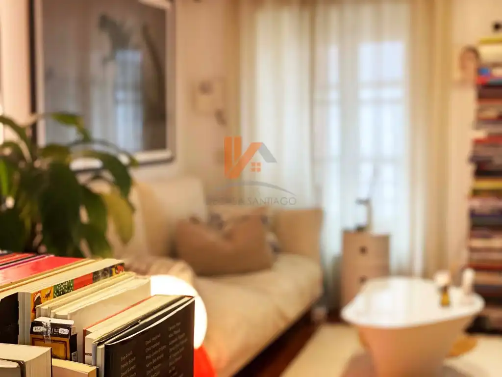 Bedroom of Houses for sale in Santiago de Compostela   with Washing machine