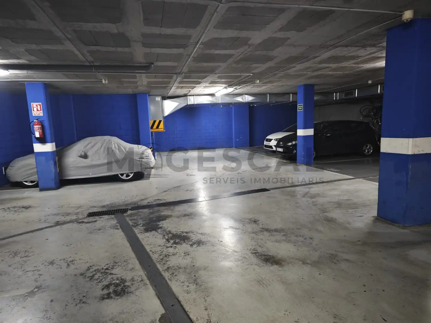Parking of Flat for sale in Montcada i Reixac  with Air Conditioner, Heating and Furnished