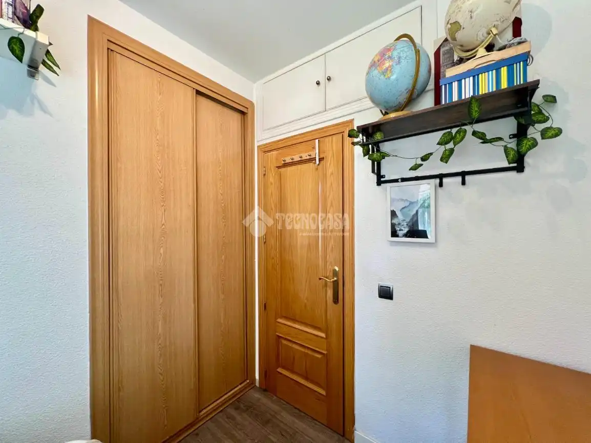 Wohnung zum Verkauf in Madrid mit Klimaanlage und Heizung