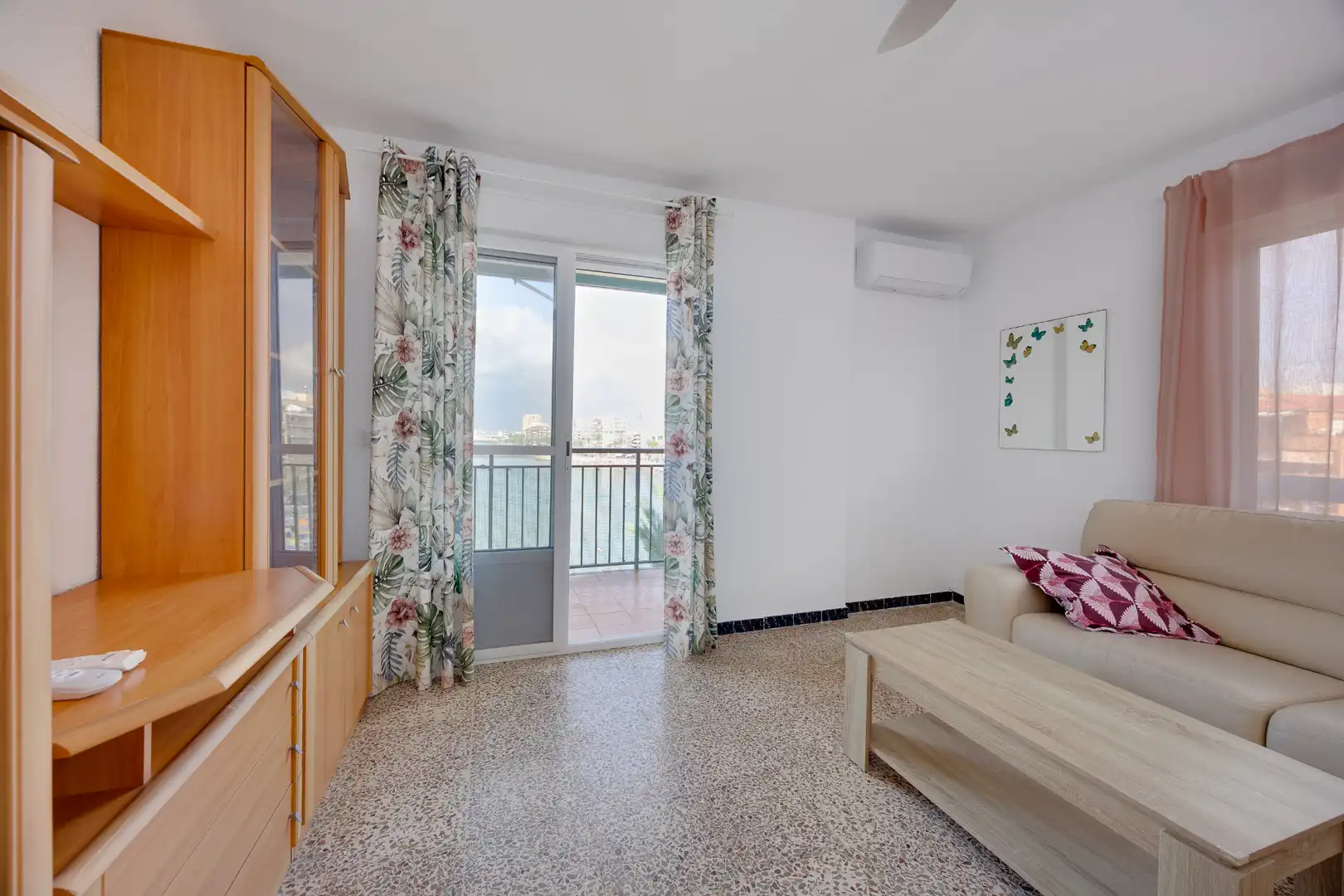 Dormitori de Pis en venda en Torrevieja amb Aire condicionat i Terrassa