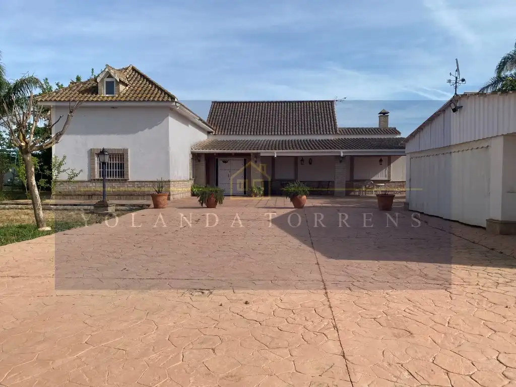 Casa o xalet en venda a Carmona