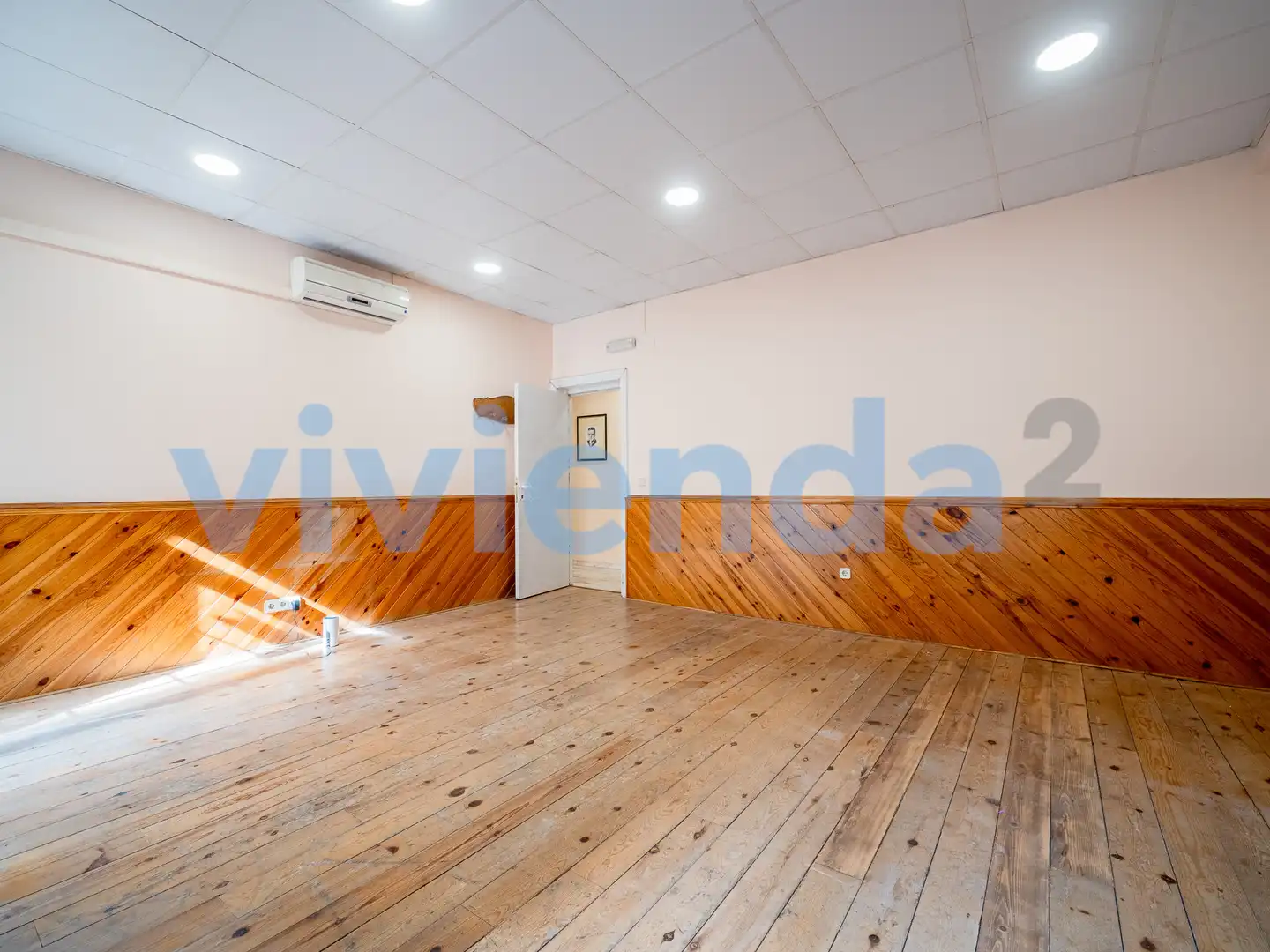 Büro zur Miete in Madrid mit Klimaanlage, Heizung und Terrasse