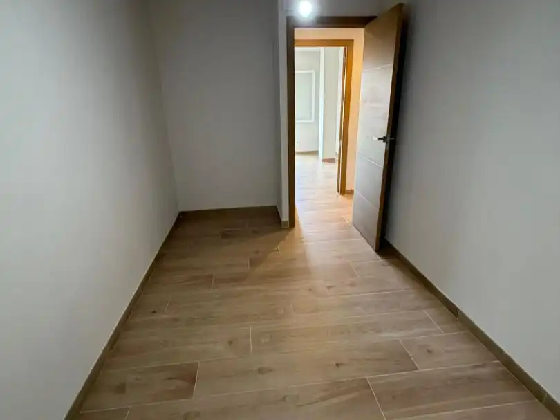 Wohnung zum Verkauf in Reus mit Klimaanlage, Terrasse und Balkon