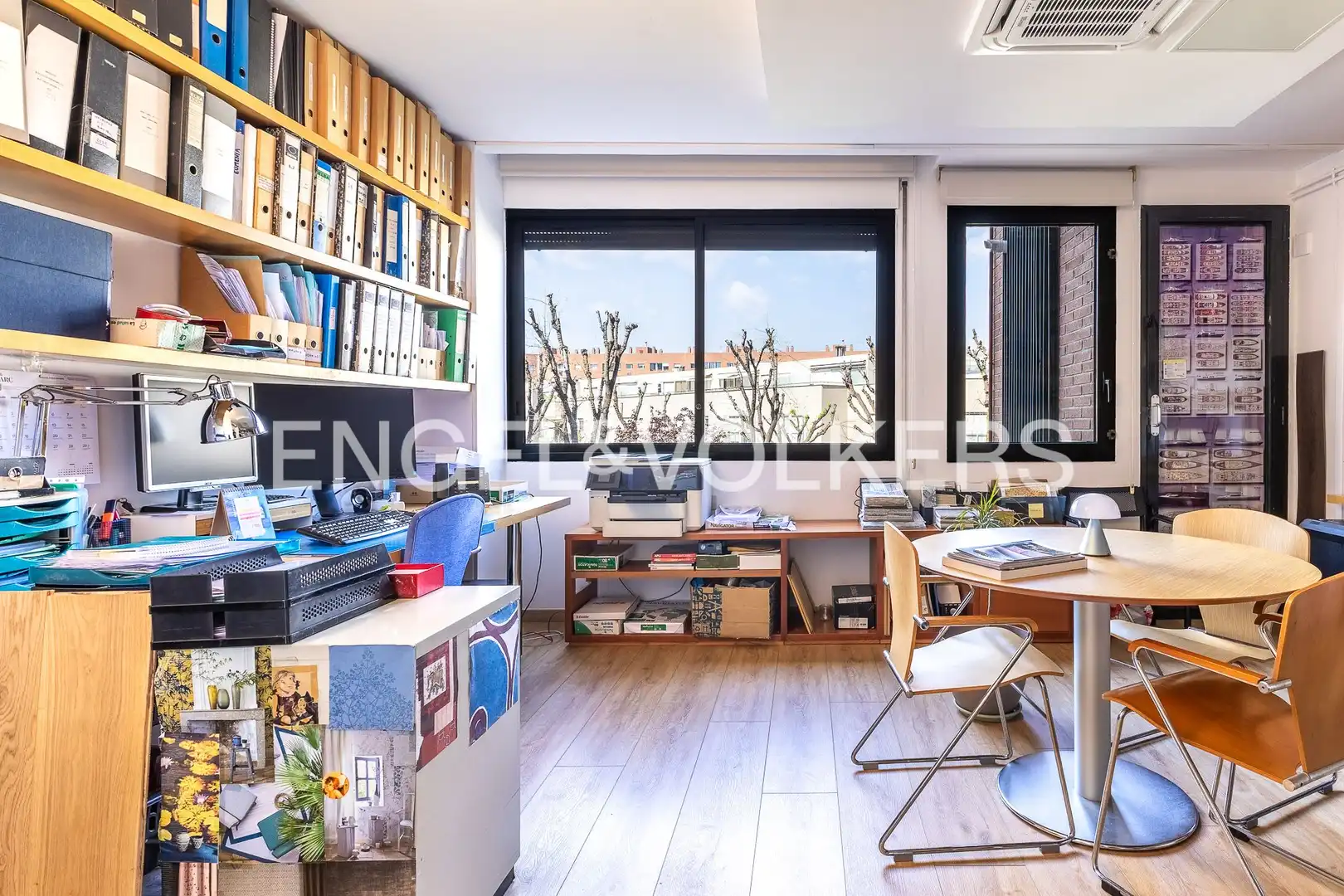 Piso en venta en Barcelona con Calefacción y Parquet