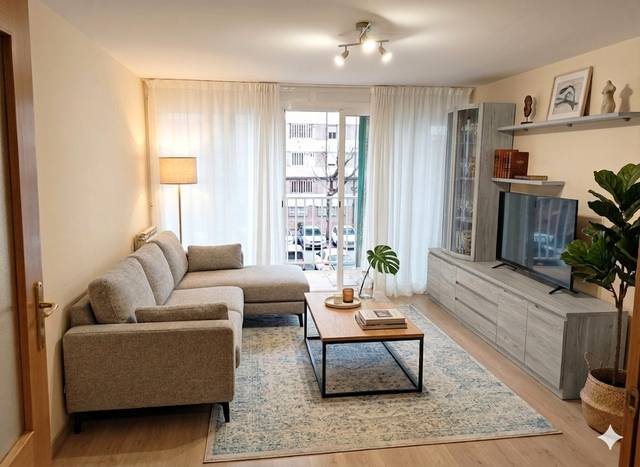 Piso en Venta en Carrer de França en Bellvitge