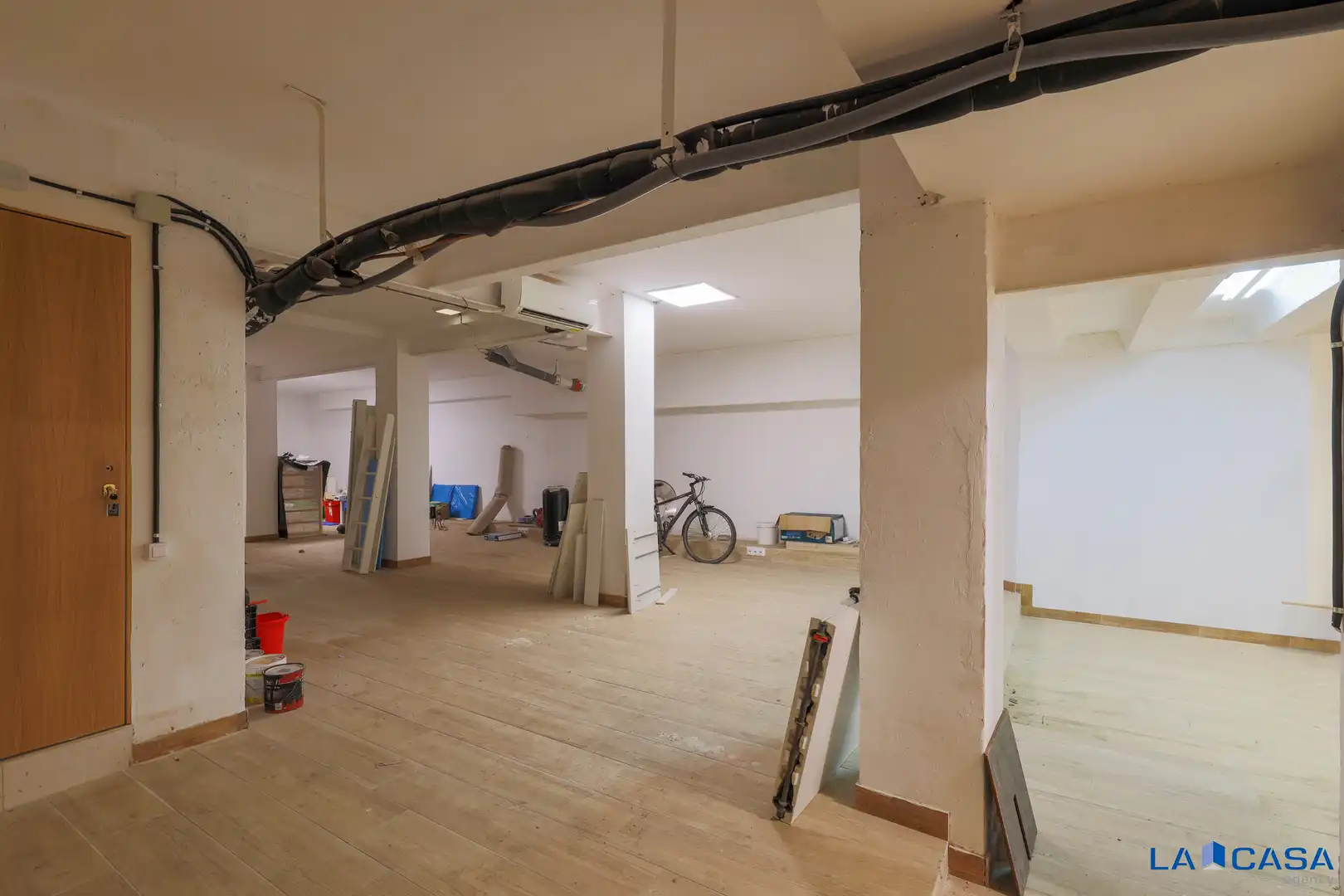 Ground floor for sale in Barcelona