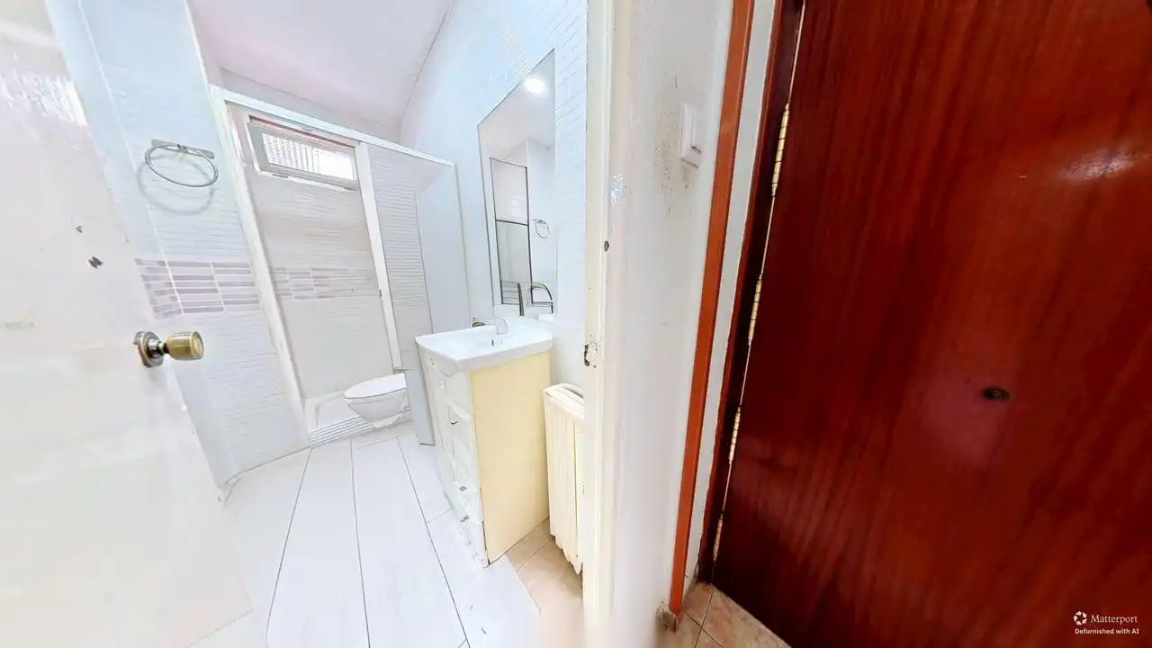 Baño de Piso en venta en Madrid con Calefacción y Amueblado